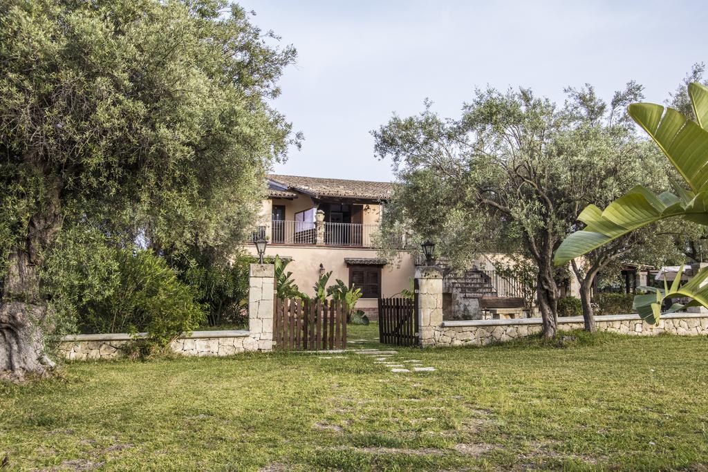 B&B Casale Siciliano Di Miryam Tiralongo Авола Экстерьер фото