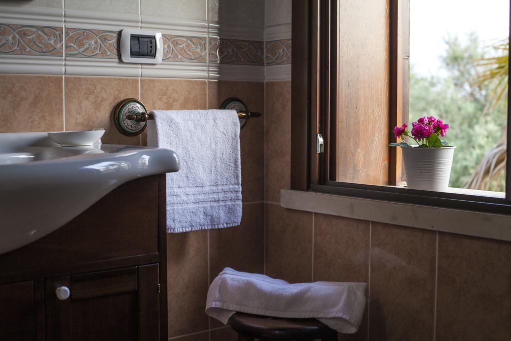 B&B Casale Siciliano Di Miryam Tiralongo Авола Экстерьер фото